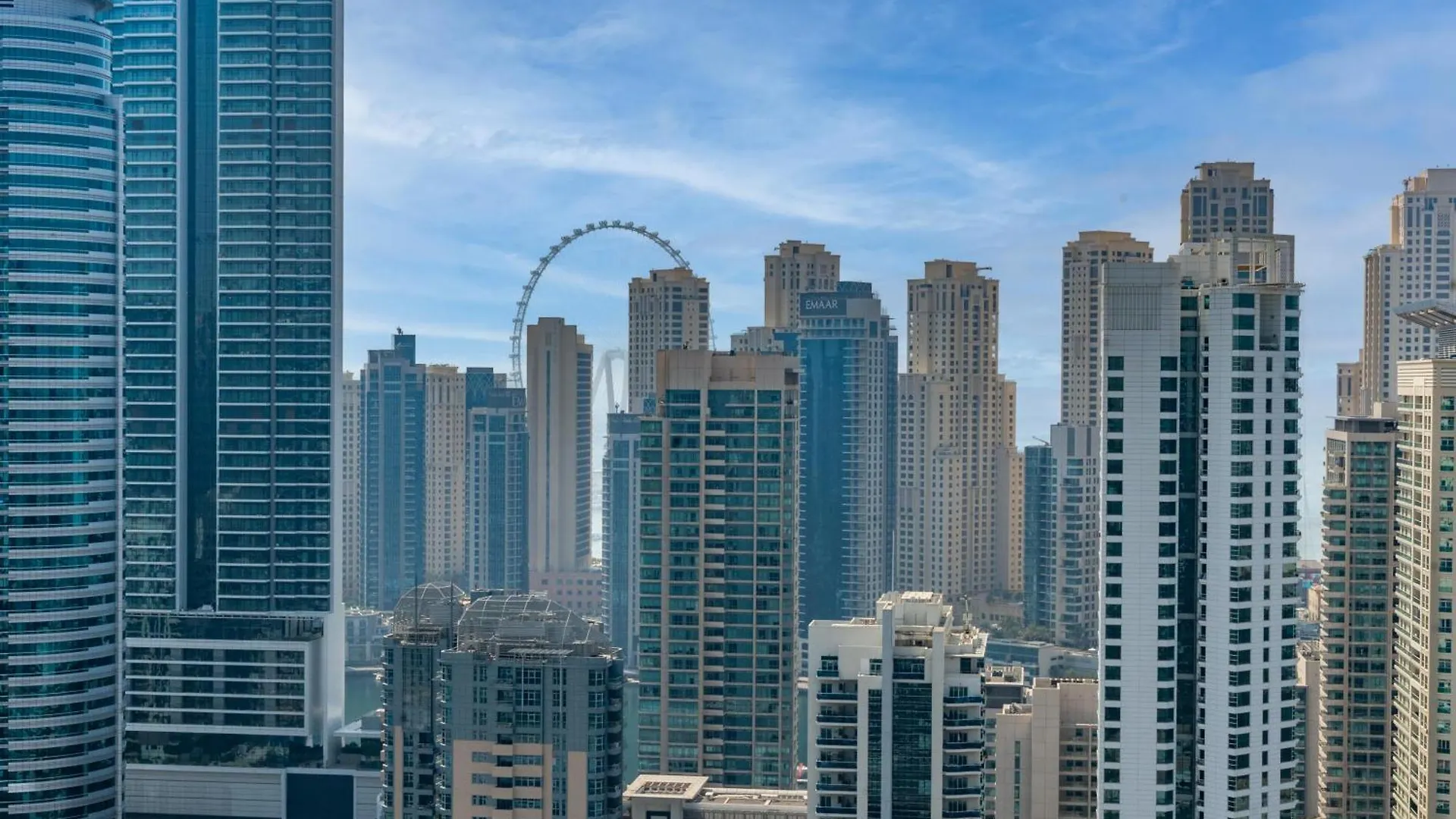 Апартаменты White Sage High Floor 1Br Metro Access Jlt Дубай